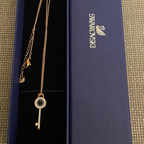 Swarovski rose gold evil eye necklace - Picture 4 of 4